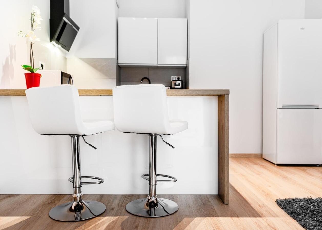 Apartamenty Homely Place Blisko Starego Rynku - Parking Poznań Kültér fotó